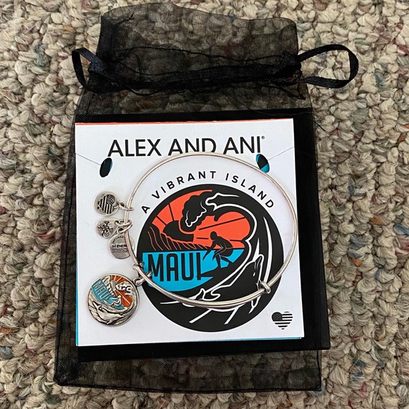 Alex and Ani Hawaii Exclusive Maui Bracelet - Picture 2 of 4